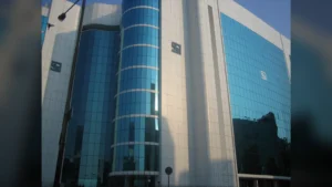 SEBI Approves New PMS Rules, Broadens FPI Access to Commodities
